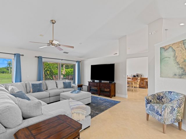 Дом в аренду по адресу 7598 Fairway Trail - фото 6365226