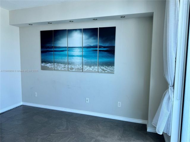 Продажа квартиры #2311 - фото 6335704