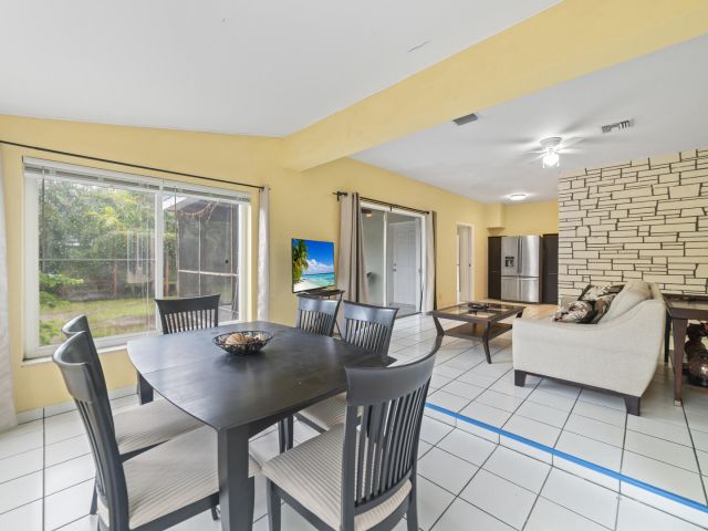 Продажа дома по адресу 906 NE 5th Street - фото 6345851