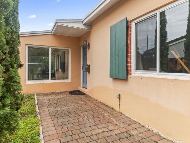 Продажа дома по адресу 906 NE 5th Street - фото 6345857