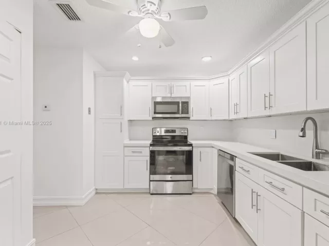 Продажа дома по адресу 6603 Via Regina 50 - фото 6334360