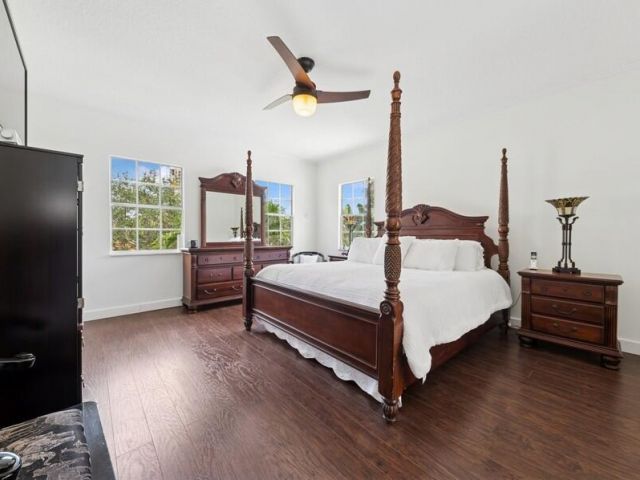 Продажа дома по адресу 1920 Embassy Drive - фото 6345770