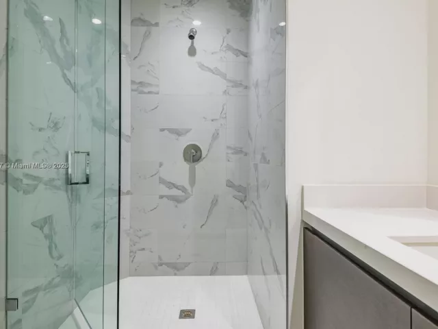 Продажа квартиры #2100 - фото 6336732