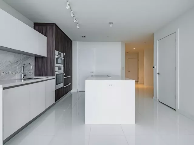 Продажа квартиры #2100 - фото 6336733