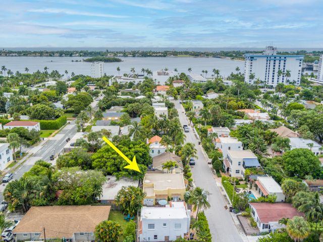 Продажа дома по адресу 239 Lytton Court - фото 6345150