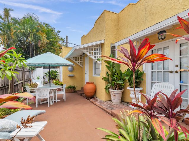 Продажа дома по адресу 239 Lytton Court - фото 6345154