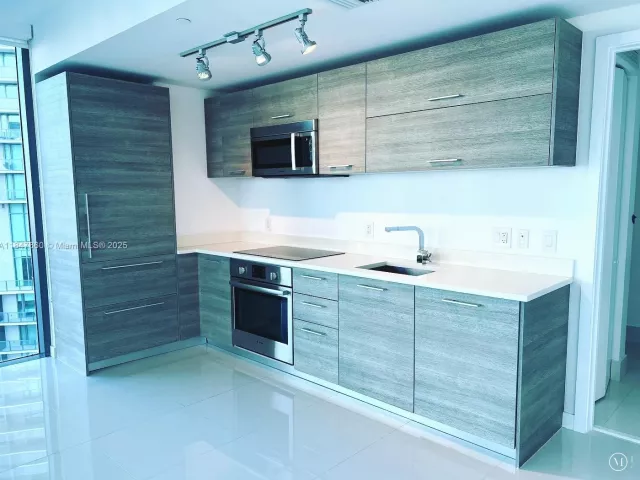 Продажа квартиры #3508 - фото 6336944