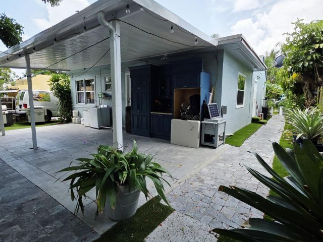 Продажа дома по адресу 727 Glenridge Drive - фото 6336805