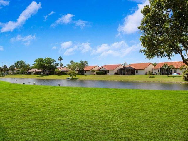 Продажа дома по адресу 45 Columbia Court - фото 6884306