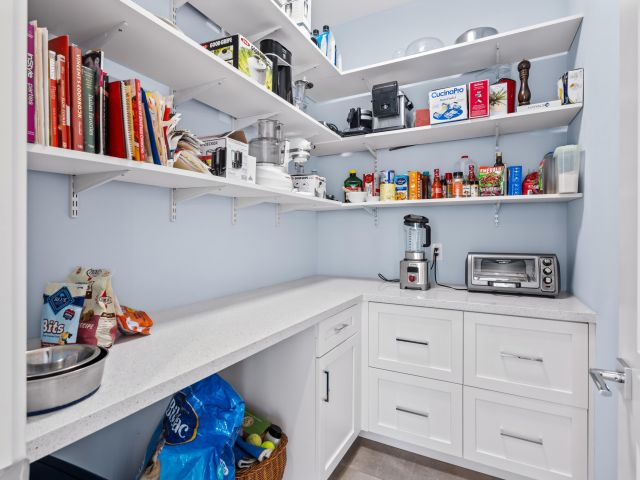 Продажа дома по адресу 807 Dover Street - фото 6400202