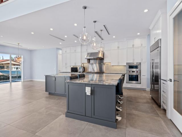 Продажа дома по адресу 807 Dover Street - фото 6400203