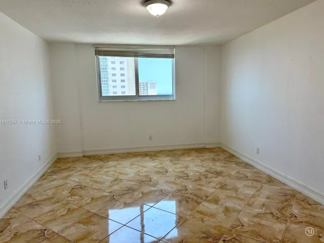 Продажа квартиры #802 - фото 6338215