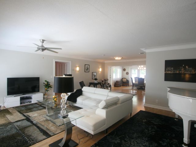 Дом в аренду по адресу 503 SE 7th Avenue - фото 6357939