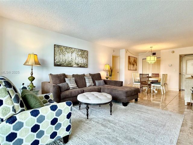 Продажа квартиры #429 - фото 6340345