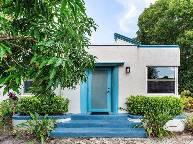 Дом в аренду по адресу 414 NE 7th Avenue - фото 6363100