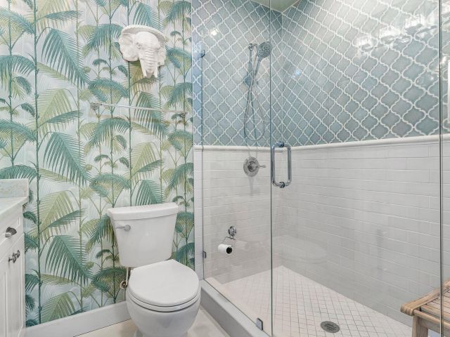 Дом в аренду по адресу 414 NE 7th Avenue - фото 6704085