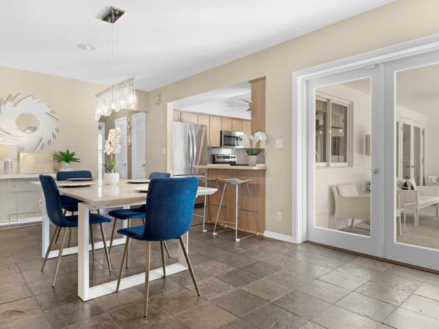 Продажа дома по адресу 4821 NE 29 Avenue - фото 6349655