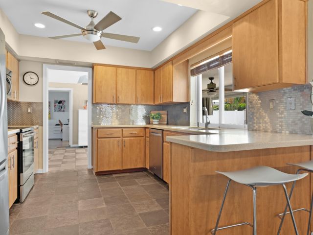 Продажа дома по адресу 4821 NE 29 Avenue - фото 6349661