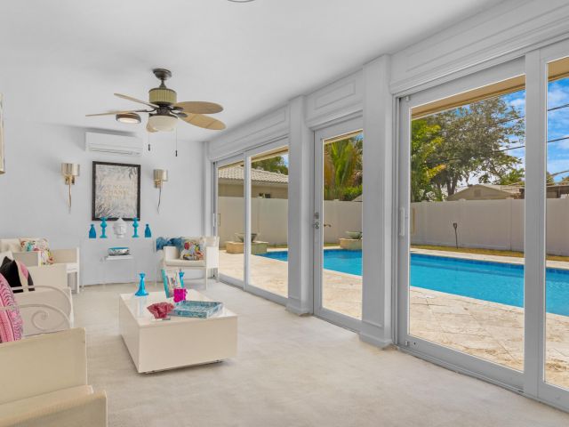 Продажа дома по адресу 4821 NE 29 Avenue - фото 6349662