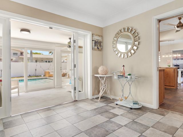 Продажа дома по адресу 4821 NE 29 Avenue - фото 6349663