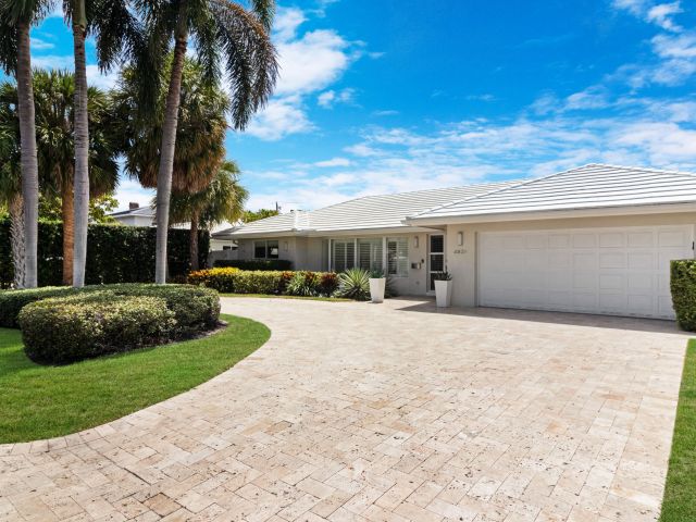 Продажа дома по адресу 4821 NE 29 Avenue - фото 6349669