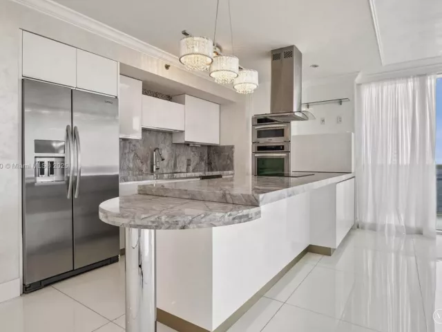 Квартира в аренду номерPH-5102 - фото 6639197