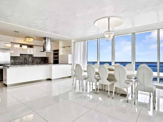 Квартира в аренду номерPH-5102 - фото 6639201