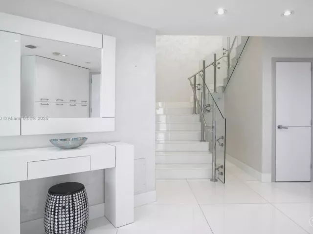 Квартира в аренду номерPH-5102 - фото 6639204