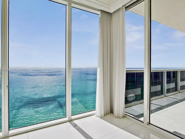 Квартира в аренду номерPH-5102 - фото 6639188