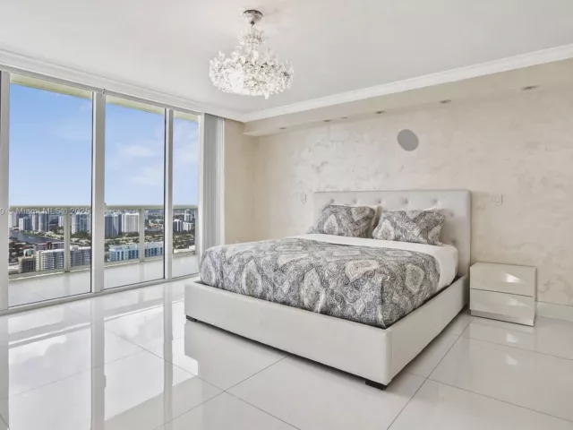 Квартира в аренду номерPH-5102 - фото 6639193