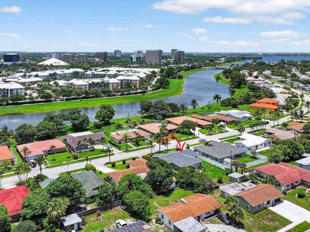 Продажа дома по адресу 600 S Mangonia Circle - фото 6343778