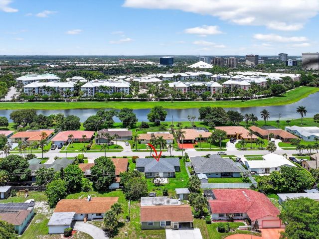 Продажа дома по адресу 600 S Mangonia Circle - фото 6656263