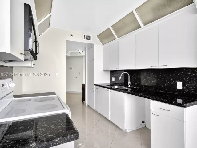 Продажа квартиры #1406/1405 - фото 9056723