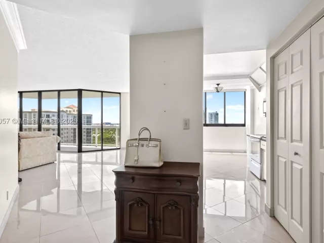 Продажа квартиры #1406/1405 - фото 9056743