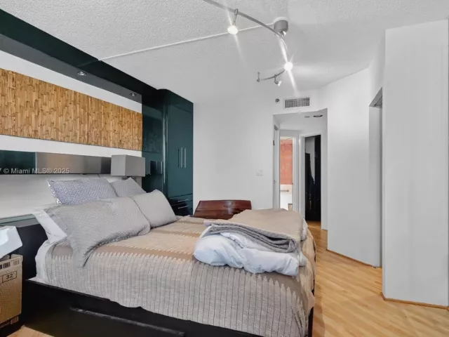 Продажа квартиры #1406/1405 - фото 6346991