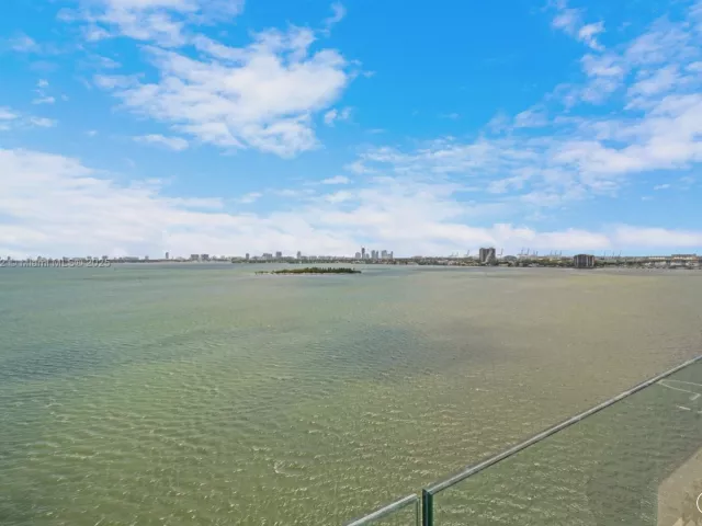 Продажа квартиры #1101 - фото 6343767