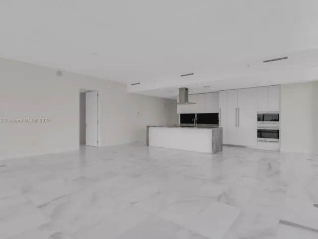 Продажа квартиры #1101 - фото 6343757