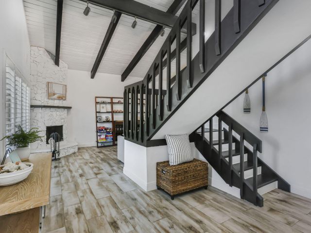 Продажа дома по адресу 1260 NW 15th Street - фото 6391210