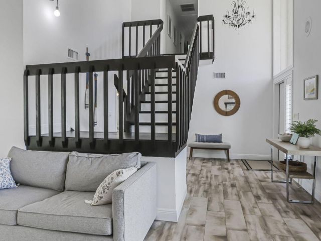 Продажа дома по адресу 1260 NW 15th Street - фото 6391213