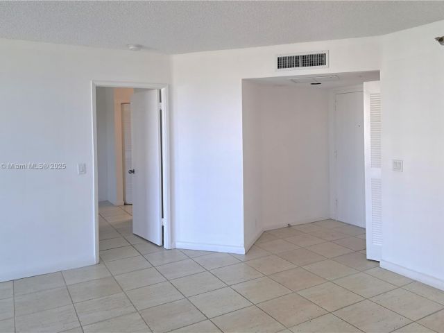 Продажа квартиры #1207 - фото 7435812