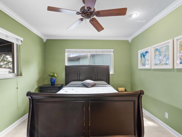 Продажа дома по адресу 2100 SW 23rd Terrace - фото 6346467