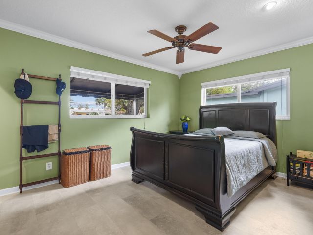 Продажа дома по адресу 2100 SW 23rd Terrace - фото 6346468