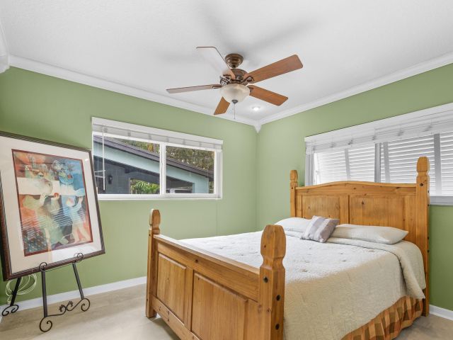 Продажа дома по адресу 2100 SW 23rd Terrace - фото 6579455