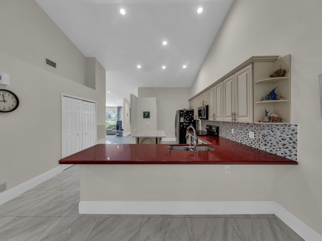 Дом в аренду по адресу 19623 Back Nine Drive - фото 6391550