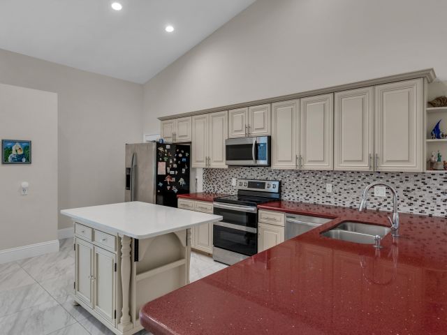 Дом в аренду по адресу 19623 Back Nine Drive - фото 6391554