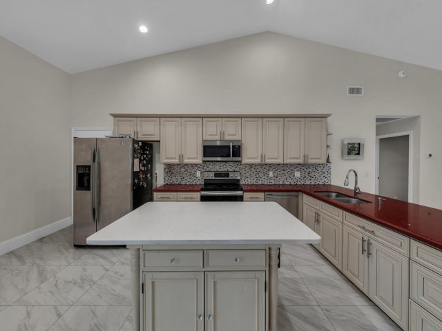 Дом в аренду по адресу 19623 Back Nine Drive - фото 6391555