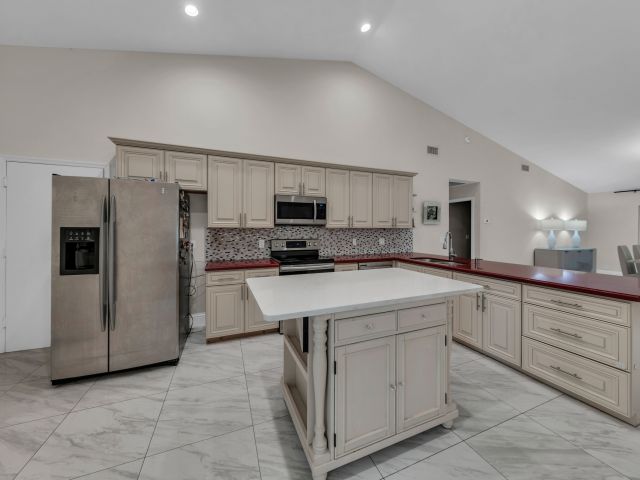 Дом в аренду по адресу 19623 Back Nine Drive - фото 6391556