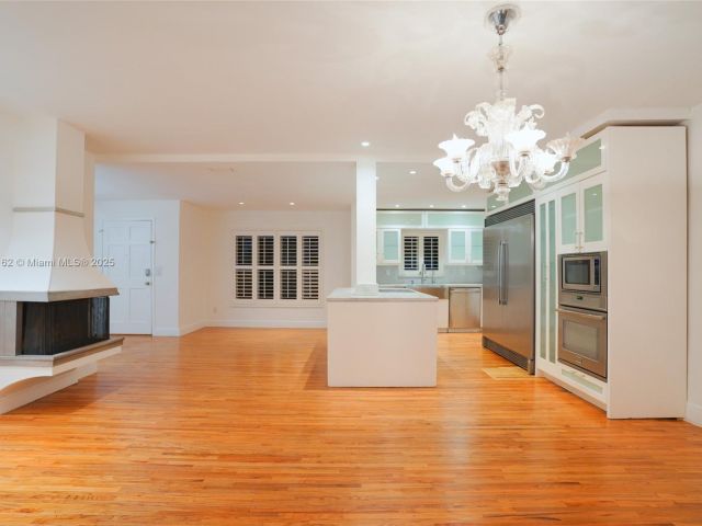 Продажа дома по адресу 355 Redwood Ln - фото 6371164