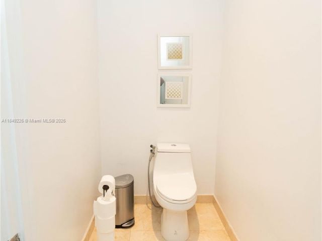 Дом в аренду по адресу 150 Sunny Isles Blvd 1-TH403 - фото 6348592