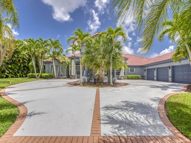 Продажа дома по адресу 11699 Blackwoods Lane - фото 6400449